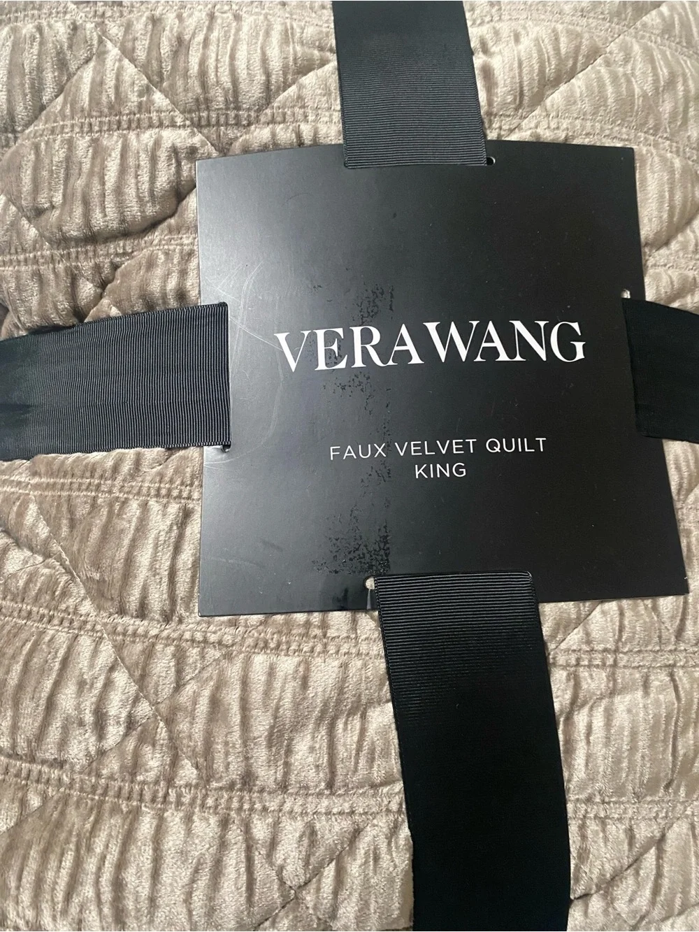 Vera Wang Faux Velvet Quilt king Set 3 pc